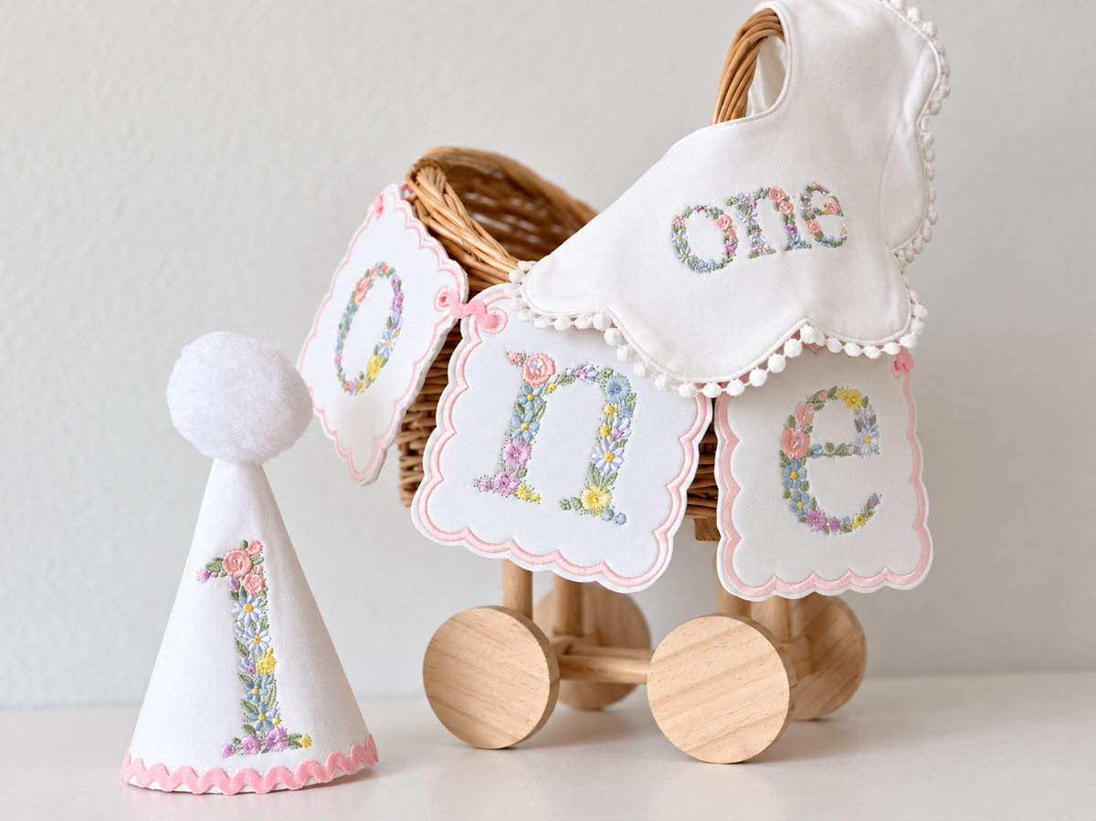 1st Birthday Bib | Matches Your Party Theme