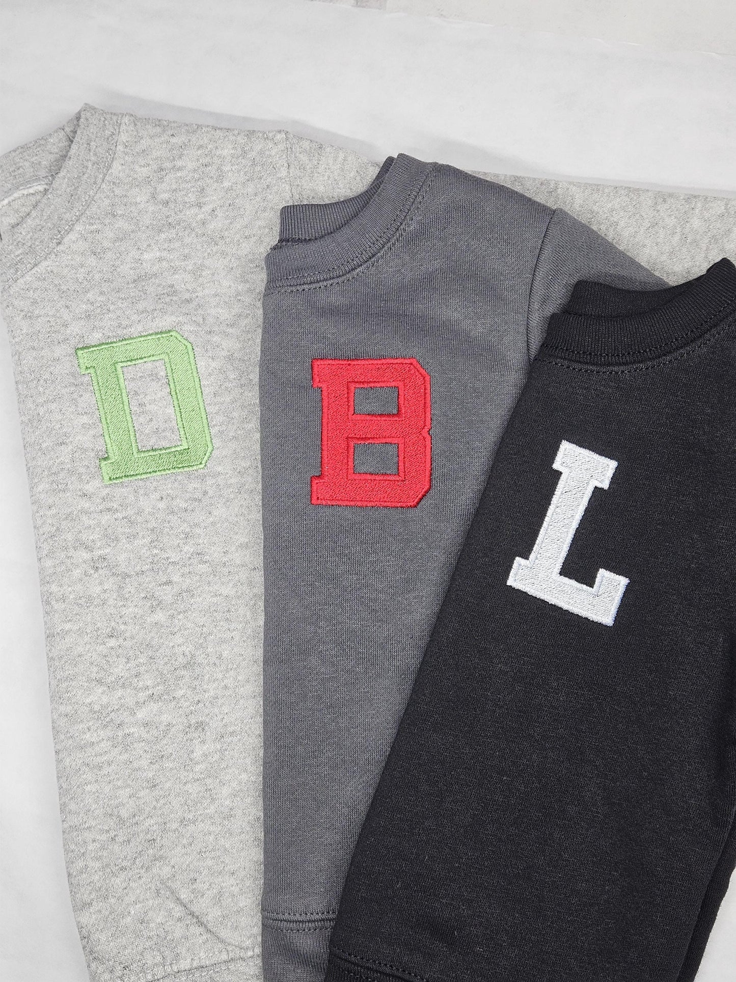Minimal Style Pullover - Boys Sports Edition
