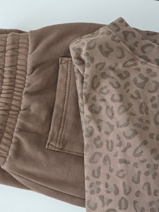 Vintage Leopard Personalized Premium Cotton Shirts